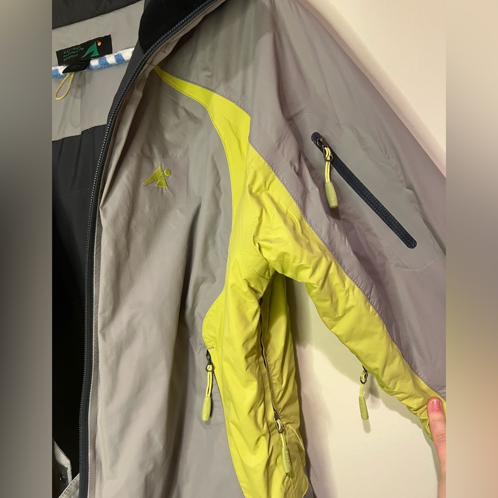 Gently Used and Warm Eastern Mountain Sports Ski/Snowboard Jacket Women’s XS